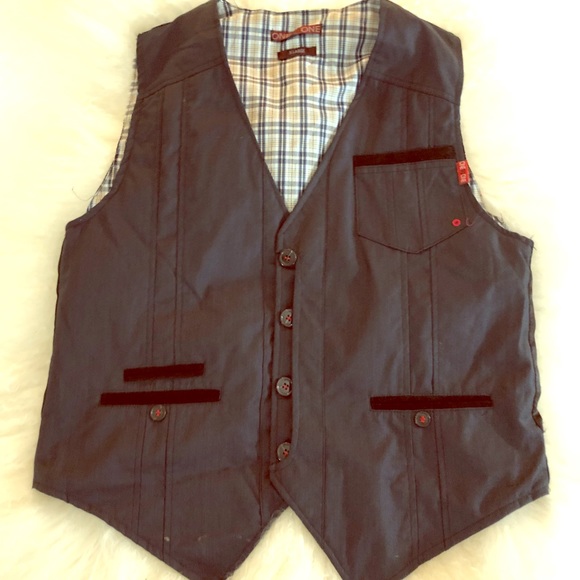 Men’s xl vest with fab detail - Picture 1 of 5